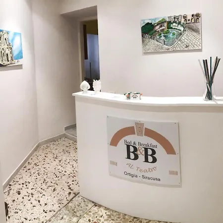 B&B Al Teatro Bed & Breakfast 2*